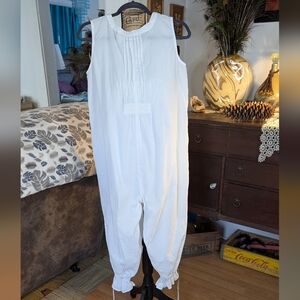 White Sleeveless Bloomers Pajamas Pantaloons